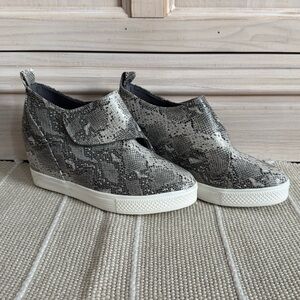 Women's Snake Print Wedge Sneakers NWOT